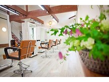 クレマチス(Clematis)の雰囲気（県内初の別荘のような大空間で楽しいサロン時間をお過ごし下さい）