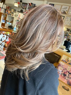 ヘア メイク ココ(hair make coco) ハイライトで毎日がお洒落に＼(^o^)／