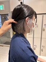 ステラ ヘア デザイン サロン(STELLA hair design salon)&nbsp;ホワイトシルバー×切りっぱなしホブ 【由比藤】