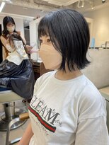 テトラ バイ ネオリーブ 横浜西口店(tetra by neolive)&nbsp;横浜★韓国風切りっぱなしボブダークブルー