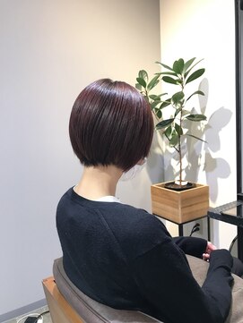 ワ ヘアー(wa-hair) モーヴカラー/赤髪/コンパクトショートボブ/春カラー