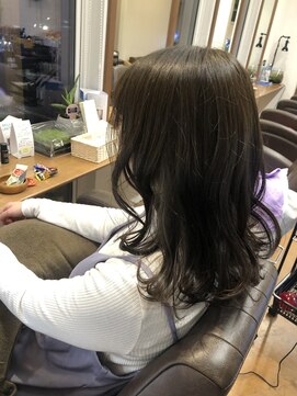 ユイマール(YUIMARL) アッシュグレーカラー