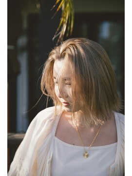 ソルバイディア(SOL by diar) 外国人風