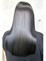 スライバイリアオオサカ(Sly By Ria OSAKA)&nbsp;髪質改善　縮毛矯正【梅田】【大阪】