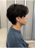 センターパート×シャドウパーマ