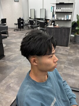 メンズサロンドットリアン(dot. lien) フェード×フェザーショート