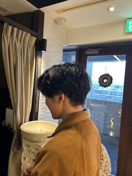 MEN’S HAIR/サーフカール/刈り上げセンターパート/茅ヶ崎