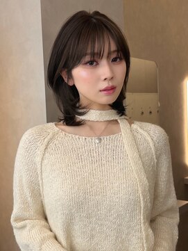 オムニス 表参道(Omnis) 小顔ミディアムレイヤーカット韓国ヘア顔周りレイヤー暗髪カラー