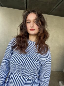 メロウ(MELLOW)の写真/【くせ毛は活かす】貴方のコンプレックを長所に変える。髪質に合わせたスタイル提案を。【表参道/原宿】