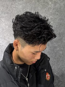 ゼノ 海老名(XENO) シャドウパーマ/フェザーパーマ/ツイストパーマ/波巻きパーマ