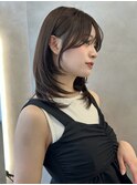 小顔見え顔まわりレイヤー鎖骨ミディアムレイヤー暗髪グレージュ
