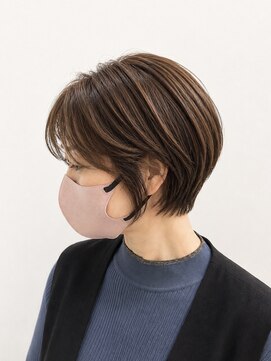 アッシュ 武蔵新城店(Ash) 新城明るい白髪染め白髪ぼかしハイライト 大人ショートボブ