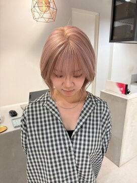 キュエム(Cuem) 【Cuem 諏訪】ハイトーンボブ ピンクベージュ ケアブリーチ