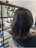 ミディアムダークトーン