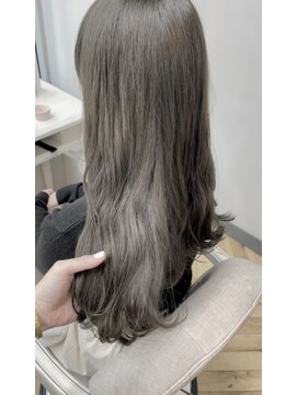 トッカ 三ノ宮店(tocca) ブリーチなし透明感カラー／オリーブグレージュ【たつとみ】