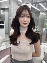 フォンズ(FONS)&nbsp;透明感グレージュカラー/韓国くびれヘア/ロングレイヤー/表参道