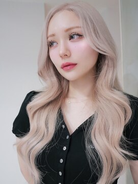 シェノン 表参道(CHAINON) ホワイトブロンド　ホワイトベージュ　ミルクティーベージュ