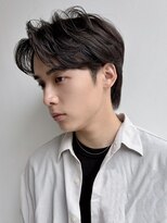 トルネード(TORNADO)&nbsp;色気ある毛流れフェザーパーマアップバングビジネスシーンt1010