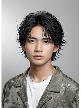 サンティエ 中央駅店(scintiller) 七三アップバングセンターパート波巻きスパイラルパーマツイスパ