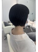 前下りショートボブ