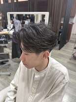 クレス 武蔵浦和店&nbsp;フェザーパーマセンターパート刈り上げ