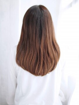 ヘアメイク ナル(hair make nalu) ショートバングのナチュラルストレートスタイル