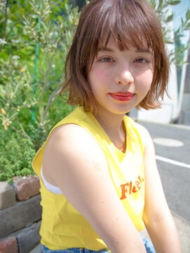 ルティア(Lutia) 切りっぱなしボブ ピンクブラウン ☆