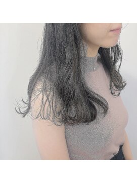 ガーランドウメダ(Garland umeda) ニュアンスウェーブ×ロングヘア