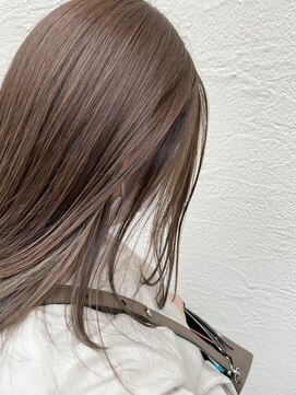 ジィップクリニカ(Zip clinica) 透明感カラー　担当近森