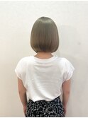 ハイトーングレージュ