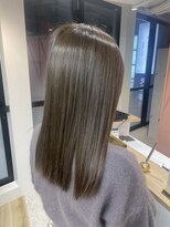 ユニバーストーキョー 池袋東口店(universe tokyo) ツヤっと♪オリーブグレージュ