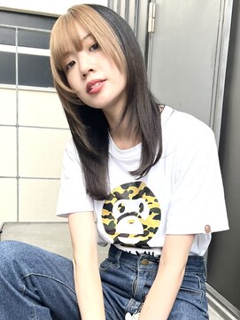 ココ 原宿(KOKO) 黒髪小顔レイヤーカットオリーブグレーココアベージュインナー