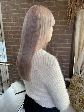 アリス ヘア デザイン(Alice Hair Design) ホワイトベージュ
