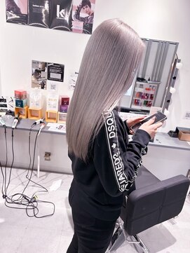 キング 高槻(K!ng) ハイライトカラーミルクティーベージュケアブリーチダブルカラー