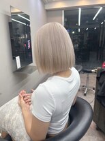 エミーバイモアムー(Emmie byMoremuu)&nbsp;ハイトーンホワイトベージュ