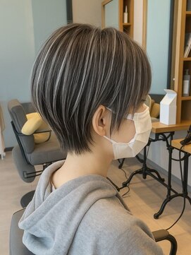 ヘアーカッティングガーデン ジャック モアザン 梅田店 ボブ/ショートボブ/ハイライト/20代/30代/大人女性/白髪ぼかし
