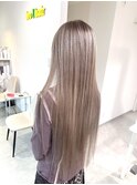 ココアベージュ