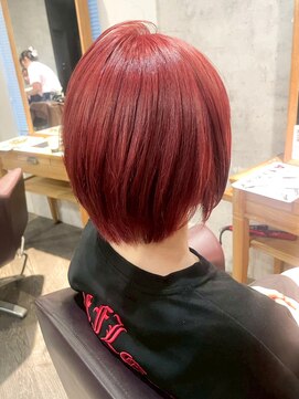 アフィナー(Afinar) 【横浜/横浜駅】高発色レッド×艶感ボブ