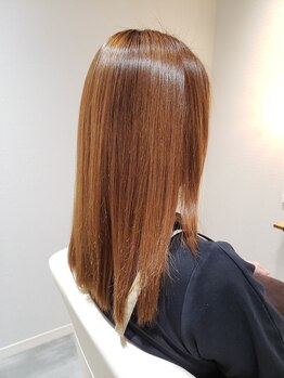 オルガ(Olga)の写真/思わず触れたくなる、自然な仕上がりと驚きの艶感。全席半個室のOlgaで、後ろ姿から褒められる髪へ。