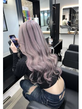 ラピス 名古屋 栄店(Lapis) ラベンダーシルバーローライト/レイヤーカット/ブリーチ