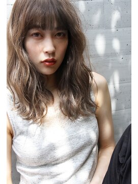 チョビー(Chobii) [chobii]804/ヴェールウェーブ/斜めバング/フェザーロング/栗原