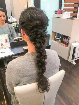 ブラウ ネイル パーティー(Blau Nail Party) ロング編みおろし