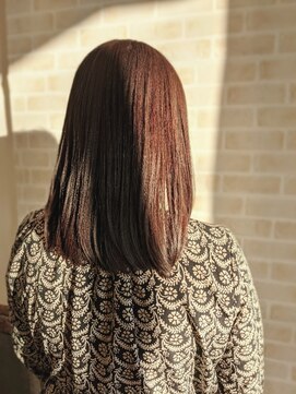 フロー 東中野(Flow) 女性らしさが素敵なミィディアムストレ－ト