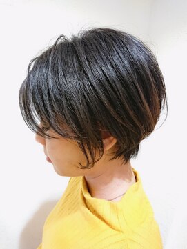 カーサ(CASA) ☆ 黒髪知的ショートスタイル ☆