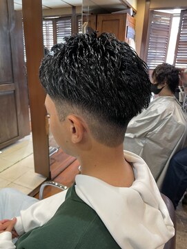 リットジェンツ 千葉(Lit Gents) ツーブロックショート【SHOHEI】