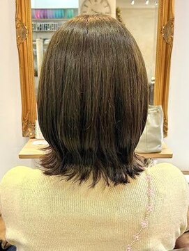 アビント バイ レシッド 武蔵小杉(abinto by rcid) 毛先軽めミディアムヘア