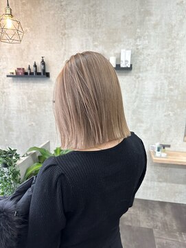 エピ(epi) 切りっぱなしボブ