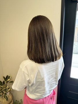 ラヴィン(LOVIN’) ミディアム/透明感ベージュ