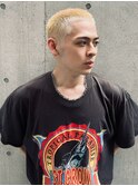 スーツ短髪ツーブロック束感モテる黒髪シークレットパーマ流行