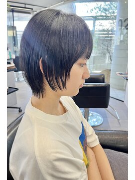 サーカス(circus) バッサリとショートウルフにカット！